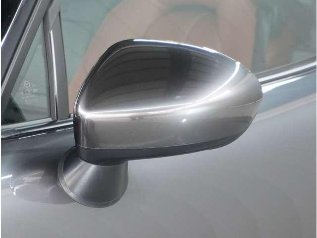 ロードスター １．５　ブラウン　トップ　６速ＭＴ　本革シート　ＢＯＳＥ　純正ナビ　バッ　衝突軽減ブレーキ　アルミホイール　本革シート　Ｂモニター　禁煙車　クルコン　ＬＥＤ　フルセグ　キ－レス　パワステ　シートヒーター　スマートキー　ＤＳＣ（19枚目）