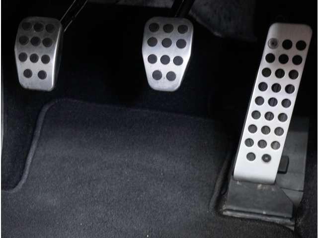 ロードスター １．５　ＲＳ　６速ＭＴ　ＢＯＳＥ　純正ＲＥＣＡＲＯシート　クリアランスソナー　衝突被害軽減ブレーキ　ＭＲＣＣ　Ｂカメラ　ＬＥＤヘッド　ＴＶ　オートマチックハイビーム　シートヒーター　ＥＴＣ　フルセグＴＶ　禁煙車（45枚目）