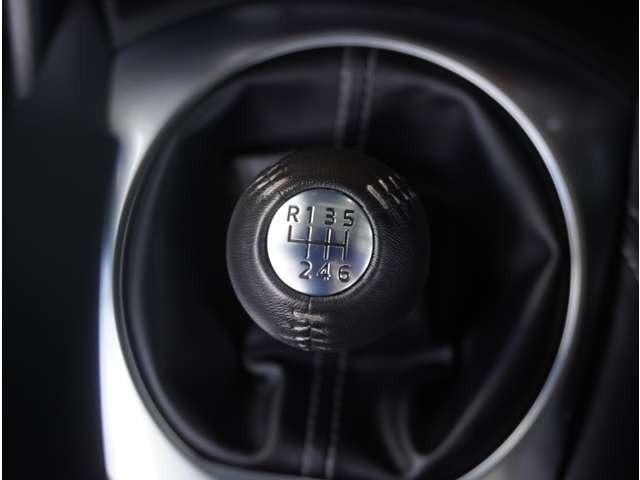 ロードスター １．５　ＲＳ　６速ＭＴ　ＢＯＳＥ　純正ＲＥＣＡＲＯシート　クリアランスソナー　衝突被害軽減ブレーキ　ＭＲＣＣ　Ｂカメラ　ＬＥＤヘッド　ＴＶ　オートマチックハイビーム　シートヒーター　ＥＴＣ　フルセグＴＶ　禁煙車（64枚目）