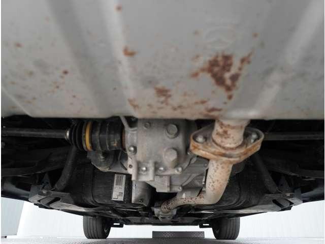 【下回り】下回りに気になるサビ等もございません。ご納車前にさらに徹底的に整備しますので、ご安心してご検討ください。