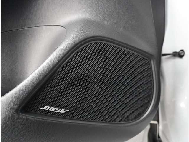 【ＢＯＳＥサウンド】ＢＯＳＥ社との共同開発により室内空間に最適な音響チューニングを施し、クリアで臨場感のあるダイナミックサウンドをお楽しみいただけます。