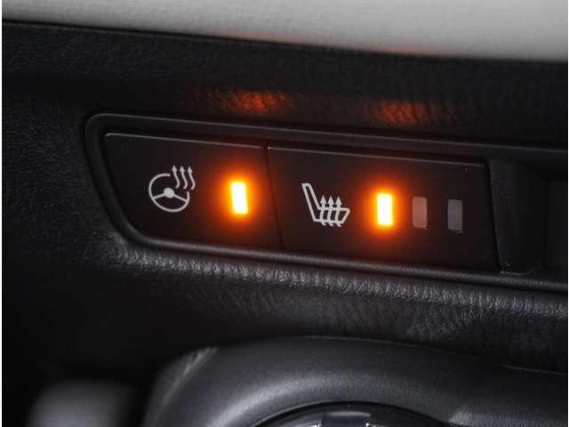 【ステアリングヒーター】冬も快適にハンドル操作ができます。