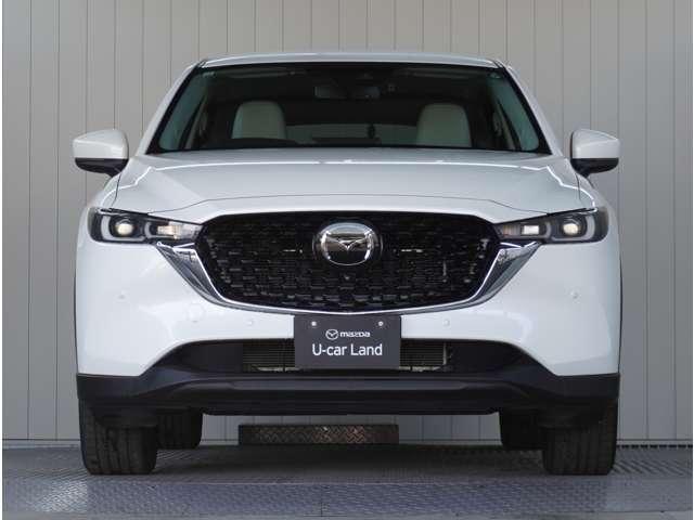 ＣＸ－５ ２．５　２５Ｓ　Ｌパッケージ　白革シート　３６０°ビュー・モニター　ナビ　ＡＡＣ　ＥＴＣ付き　Ｐセンサー　盗難防止装置　地デジ　アドバンストキー　ＤＶＤ再生　禁煙　Ｂカメラ　ＬＥＤヘッドライト　黒革シート　レーダークルコン　ＡＢＳ（9枚目）