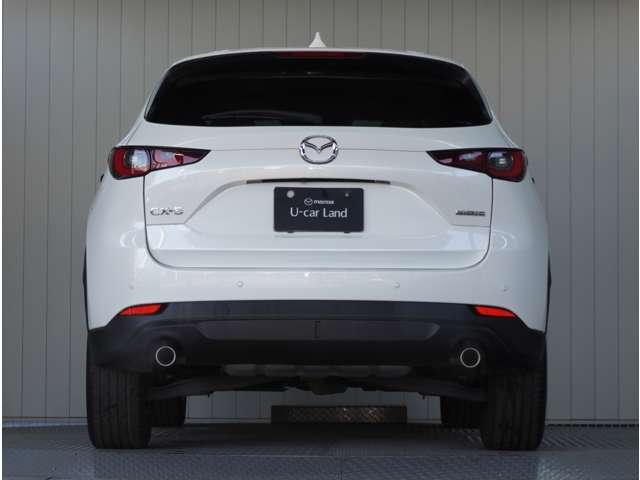 ＣＸ－５ ２．５　２５Ｓ　Ｌパッケージ　白革シート　３６０°ビュー・モニター　ナビ　ＡＡＣ　ＥＴＣ付き　Ｐセンサー　盗難防止装置　地デジ　アドバンストキー　ＤＶＤ再生　禁煙　Ｂカメラ　ＬＥＤヘッドライト　黒革シート　レーダークルコン　ＡＢＳ（12枚目）