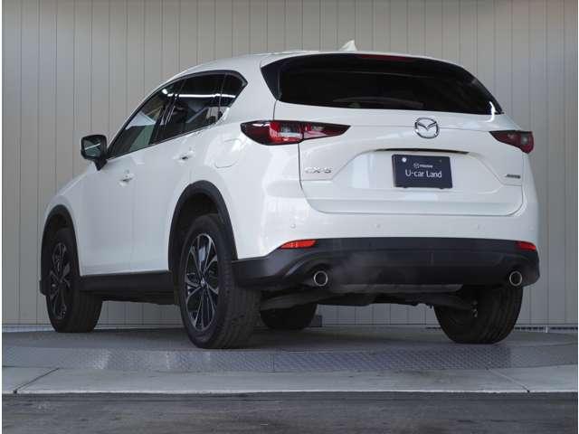 ＣＸ－５ ２．５　２５Ｓ　Ｌパッケージ　白革シート　３６０°ビュー・モニター　ナビ　ＡＡＣ　ＥＴＣ付き　Ｐセンサー　盗難防止装置　地デジ　アドバンストキー　ＤＶＤ再生　禁煙　Ｂカメラ　ＬＥＤヘッドライト　黒革シート　レーダークルコン　ＡＢＳ（13枚目）