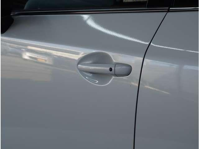 ＣＸ－５ ２．５　２５Ｓ　Ｌパッケージ　白革シート　３６０°ビュー・モニター　ナビ　ＡＡＣ　ＥＴＣ付き　Ｐセンサー　盗難防止装置　地デジ　アドバンストキー　ＤＶＤ再生　禁煙　Ｂカメラ　ＬＥＤヘッドライト　黒革シート　レーダークルコン　ＡＢＳ（18枚目）