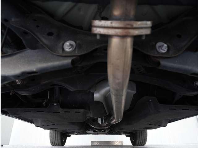 ＣＸ－５ ２．５　２５Ｓ　Ｌパッケージ　白革シート　３６０°ビュー・モニター　ナビ　ＡＡＣ　ＥＴＣ付き　Ｐセンサー　盗難防止装置　地デジ　アドバンストキー　ＤＶＤ再生　禁煙　Ｂカメラ　ＬＥＤヘッドライト　黒革シート　レーダークルコン　ＡＢＳ（23枚目）