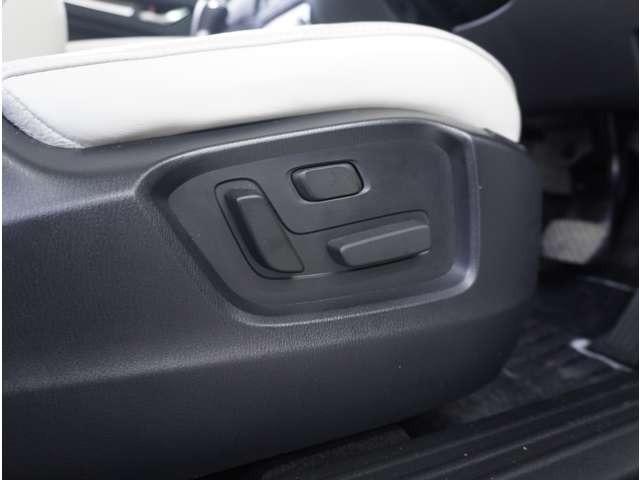 ＣＸ－５ ２．５　２５Ｓ　Ｌパッケージ　白革シート　３６０°ビュー・モニター　ナビ　ＡＡＣ　ＥＴＣ付き　Ｐセンサー　盗難防止装置　地デジ　アドバンストキー　ＤＶＤ再生　禁煙　Ｂカメラ　ＬＥＤヘッドライト　黒革シート　レーダークルコン　ＡＢＳ（26枚目）