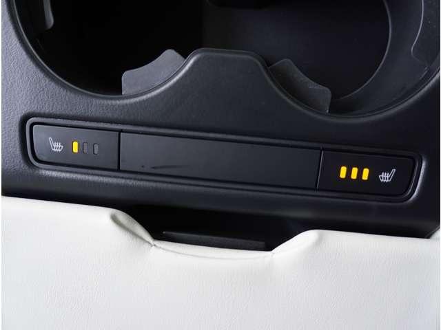 ＣＸ－５ ２．５　２５Ｓ　Ｌパッケージ　白革シート　３６０°ビュー・モニター　ナビ　ＡＡＣ　ＥＴＣ付き　Ｐセンサー　盗難防止装置　地デジ　アドバンストキー　ＤＶＤ再生　禁煙　Ｂカメラ　ＬＥＤヘッドライト　黒革シート　レーダークルコン　ＡＢＳ（31枚目）