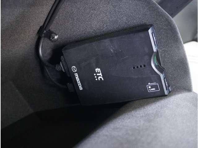 ＣＸ－５ ２．５　２５Ｓ　Ｌパッケージ　白革シート　３６０°ビュー・モニター　ナビ　ＡＡＣ　ＥＴＣ付き　Ｐセンサー　盗難防止装置　地デジ　アドバンストキー　ＤＶＤ再生　禁煙　Ｂカメラ　ＬＥＤヘッドライト　黒革シート　レーダークルコン　ＡＢＳ（37枚目）