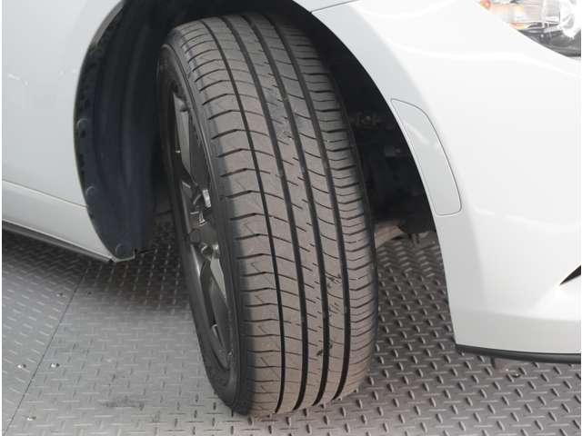 ロードスター １．５　Ｓ　スペシャルパッケージ　６速ＭＴ　純正ナビ　ドライブレコーダー　ＥＴＣ　Ｗエアバック　アドバンスドキー　地デジ　盗難防止装置　パワステ　ナビＴＶ　禁煙　横滑防止装置　メモリーナビ　運転席エアバッグ　ＬＥＤランプ　ＤＶＤ再生（20枚目）