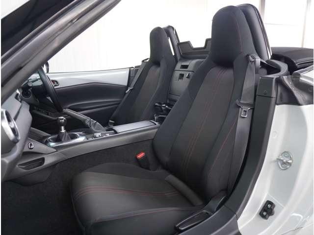 ロードスター １．５　Ｓ　スペシャルパッケージ　６速ＭＴ　純正ナビ　ドライブレコーダー　ＥＴＣ　Ｗエアバック　アドバンスドキー　地デジ　盗難防止装置　パワステ　ナビＴＶ　禁煙　横滑防止装置　メモリーナビ　運転席エアバッグ　ＬＥＤランプ　ＤＶＤ再生（31枚目）