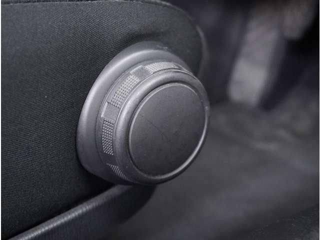 ロードスター １．５　Ｓ　スペシャルパッケージ　６速ＭＴ　純正ナビ　ドライブレコーダー　ＥＴＣ　Ｗエアバック　アドバンスドキー　地デジ　盗難防止装置　パワステ　ナビＴＶ　禁煙　横滑防止装置　メモリーナビ　運転席エアバッグ　ＬＥＤランプ　ＤＶＤ再生（35枚目）