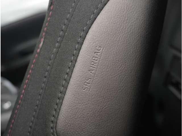 ロードスター １．５　Ｓ　スペシャルパッケージ　６速ＭＴ　純正ナビ　ドライブレコーダー　ＥＴＣ　Ｗエアバック　アドバンスドキー　地デジ　盗難防止装置　パワステ　ナビＴＶ　禁煙　横滑防止装置　メモリーナビ　運転席エアバッグ　ＬＥＤランプ　ＤＶＤ再生（36枚目）