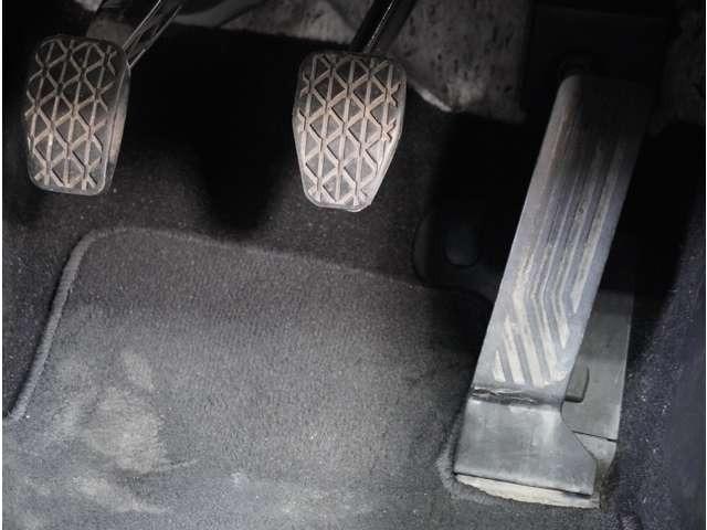 ロードスター １．５　Ｓ　スペシャルパッケージ　６速ＭＴ　純正ナビ　ドライブレコーダー　ＥＴＣ　Ｗエアバック　アドバンスドキー　地デジ　盗難防止装置　パワステ　ナビＴＶ　禁煙　横滑防止装置　メモリーナビ　運転席エアバッグ　ＬＥＤランプ　ＤＶＤ再生（41枚目）