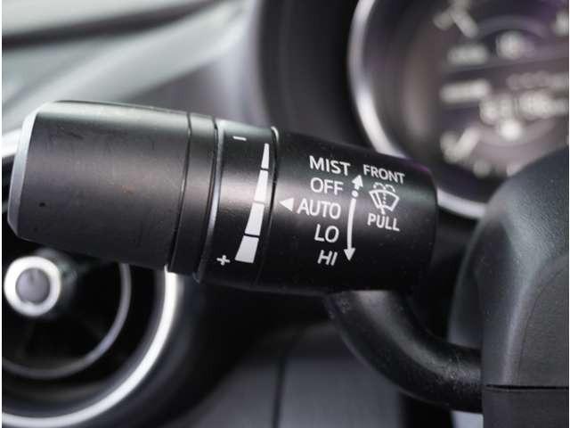 ロードスター １．５　Ｓ　スペシャルパッケージ　６速ＭＴ　純正ナビ　ドライブレコーダー　ＥＴＣ　Ｗエアバック　アドバンスドキー　地デジ　盗難防止装置　パワステ　ナビＴＶ　禁煙　横滑防止装置　メモリーナビ　運転席エアバッグ　ＬＥＤランプ　ＤＶＤ再生（45枚目）