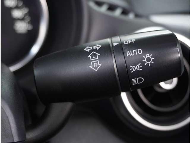 ロードスター １．５　Ｓ　スペシャルパッケージ　６速ＭＴ　純正ナビ　ドライブレコーダー　ＥＴＣ　Ｗエアバック　アドバンスドキー　地デジ　盗難防止装置　パワステ　ナビＴＶ　禁煙　横滑防止装置　メモリーナビ　運転席エアバッグ　ＬＥＤランプ　ＤＶＤ再生（46枚目）