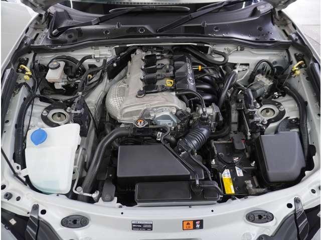 ロードスター １．５　Ｓ　スペシャルパッケージ　６速ＭＴ　純正ナビ　ドライブレコーダー　ＥＴＣ　Ｗエアバック　アドバンスドキー　地デジ　盗難防止装置　パワステ　ナビＴＶ　禁煙　横滑防止装置　メモリーナビ　運転席エアバッグ　ＬＥＤランプ　ＤＶＤ再生（61枚目）