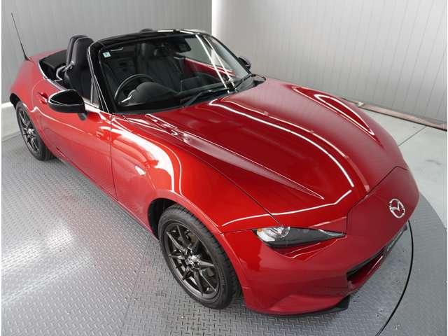 ロードスター １．５　Ｓ　レザーパッケージ　黒革シート　ＢＯＳＥ　オートマ　純正ナビ　前席シートヒーター　パワーステアリング　禁煙車　黒革シート　ＬＥＤヘッドライト　盗難防止システム　ミュージックプレイヤー接続可　ナビＴＶ　ＤＶＤ再生　ＡＢＳ（11枚目）