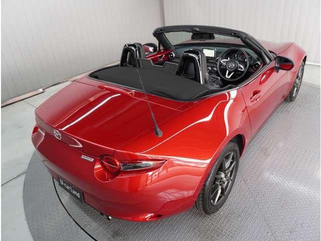 ロードスター １．５　Ｓ　レザーパッケージ　黒革シート　ＢＯＳＥ　オートマ　純正ナビ　前席シートヒーター　パワーステアリング　禁煙車　黒革シート　ＬＥＤヘッドライト　盗難防止システム　ミュージックプレイヤー接続可　ナビＴＶ　ＤＶＤ再生　ＡＢＳ（12枚目）