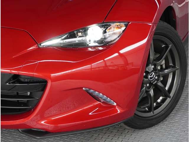 ロードスター １．５　Ｓ　レザーパッケージ　黒革シート　ＢＯＳＥ　オートマ　純正ナビ　前席シートヒーター　パワーステアリング　禁煙車　黒革シート　ＬＥＤヘッドライト　盗難防止システム　ミュージックプレイヤー接続可　ナビＴＶ　ＤＶＤ再生　ＡＢＳ（18枚目）