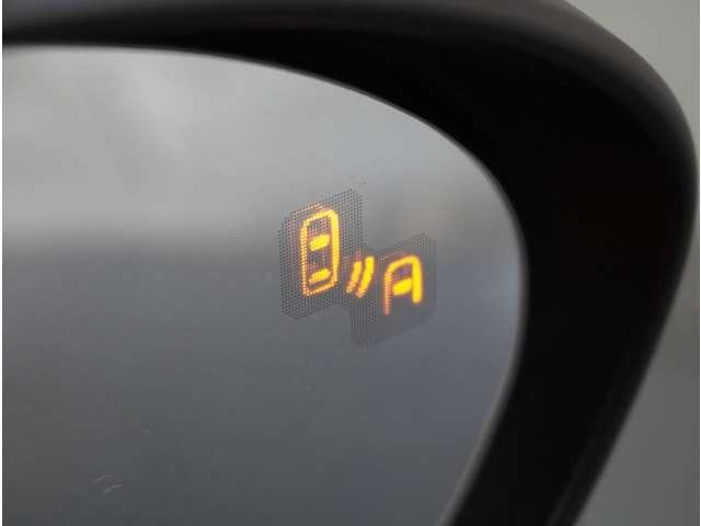 ロードスター １．５　Ｓ　レザーパッケージ　黒革シート　ＢＯＳＥ　オートマ　純正ナビ　前席シートヒーター　パワーステアリング　禁煙車　黒革シート　ＬＥＤヘッドライト　盗難防止システム　ミュージックプレイヤー接続可　ナビＴＶ　ＤＶＤ再生　ＡＢＳ（65枚目）