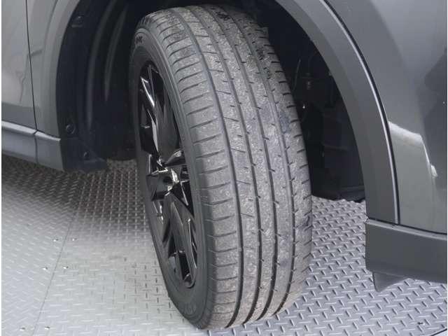 ＣＸ－５ ２．２　ＸＤ　ブラックトーンエディション　ディーゼルターボ　３６０°ビュー・モニター　純正ナビ　ＬＥＤライト　アドバンスドキー　クリアランスソナー　ＥＴＣ　運転席パワーシート　前席シートヒーター　ターボ　ＤＳＣ　ナビＴＶ　バックカメラ　盗難防止装置　キーフリー（21枚目）