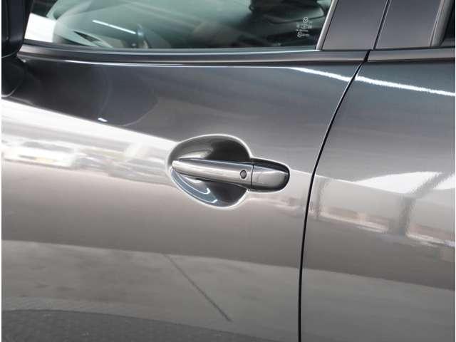 ＭＡＺＤＡ２ １．５　１５スポルト　３６０°ビュー・モニター　ＡＵＸ　ＥＴＣ車載器　フルセグ　レーダークルーズコントロール　禁煙車　アイドリングストップ　オートハイビーム　フルオートエアコン　スマートキー　キーフリー　横滑り防止装置（18枚目）