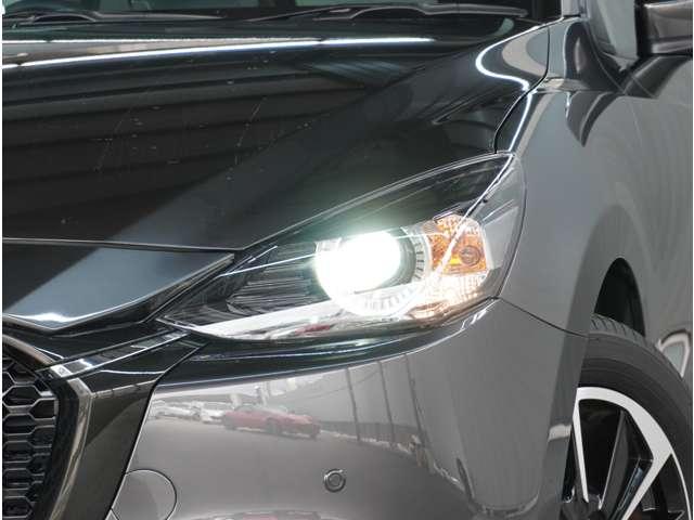 ＭＡＺＤＡ２ １．５　１５スポルト　３６０°ビュー・モニター　ＡＵＸ　ＥＴＣ車載器　フルセグ　レーダークルーズコントロール　禁煙車　アイドリングストップ　オートハイビーム　フルオートエアコン　スマートキー　キーフリー　横滑り防止装置（20枚目）