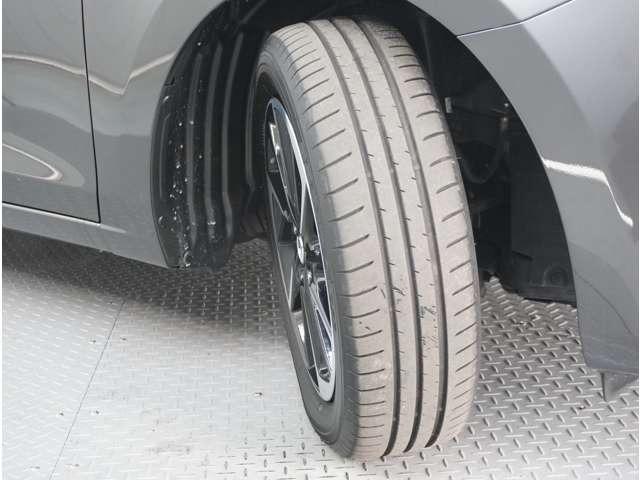 ＭＡＺＤＡ２ １．５　１５スポルト　３６０°ビュー・モニター　ＡＵＸ　ＥＴＣ車載器　フルセグ　レーダークルーズコントロール　禁煙車　アイドリングストップ　オートハイビーム　フルオートエアコン　スマートキー　キーフリー　横滑り防止装置（22枚目）