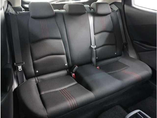 ＭＡＺＤＡ２ １．５　１５スポルト　３６０°ビュー・モニター　ＡＵＸ　ＥＴＣ車載器　フルセグ　レーダークルーズコントロール　禁煙車　アイドリングストップ　オートハイビーム　フルオートエアコン　スマートキー　キーフリー　横滑り防止装置（27枚目）