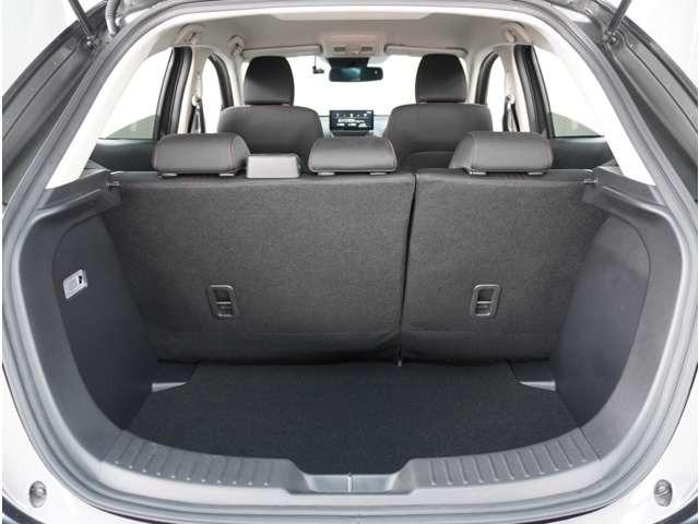 ＭＡＺＤＡ２ １．５　１５スポルト　３６０°ビュー・モニター　ＡＵＸ　ＥＴＣ車載器　フルセグ　レーダークルーズコントロール　禁煙車　アイドリングストップ　オートハイビーム　フルオートエアコン　スマートキー　キーフリー　横滑り防止装置（29枚目）