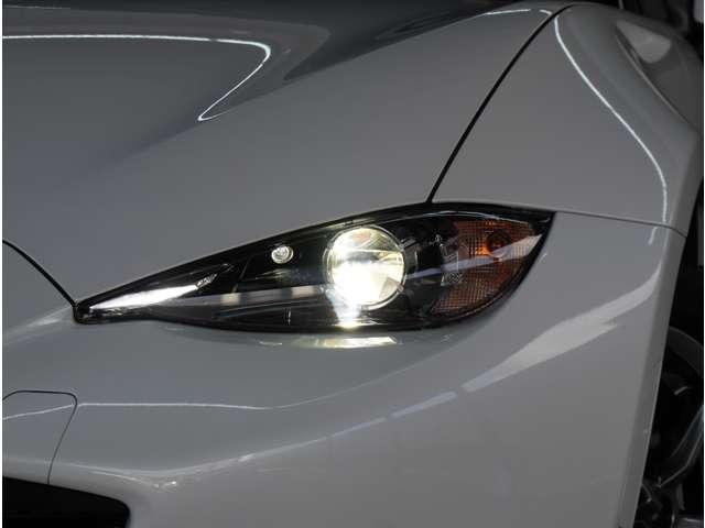 ロードスター １．５　ブラウン　トップ　６速ＭＴ　茶革シート　純正ナビ　衝突軽減ブレーキ　アルミホイール　本革シート　Ｂモニター　禁煙車　クルコン　ＬＥＤ　フルセグ　キ－レス　パワステ　シートヒーター　ＥＴＣ　スマートキー　メモリーナビ（21枚目）