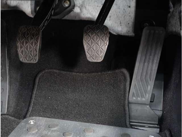 ロードスター １．５　ブラウン　トップ　６速ＭＴ　茶革シート　純正ナビ　衝突軽減ブレーキ　アルミホイール　本革シート　Ｂモニター　禁煙車　クルコン　ＬＥＤ　フルセグ　キ－レス　パワステ　シートヒーター　ＥＴＣ　スマートキー　メモリーナビ（42枚目）