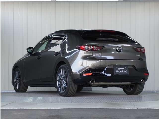 MAZDA3ファストバック 2.0 20S Lパッケージ 黒革シート 360°ビュー・モニター 追従クルコン 地デジチューナー 衝突軽減システム アイドリングストップ パーキングセンサー 黒革シート ETC車載器 バックカメラ メモリーナビ DVD再生 禁煙(13枚目)