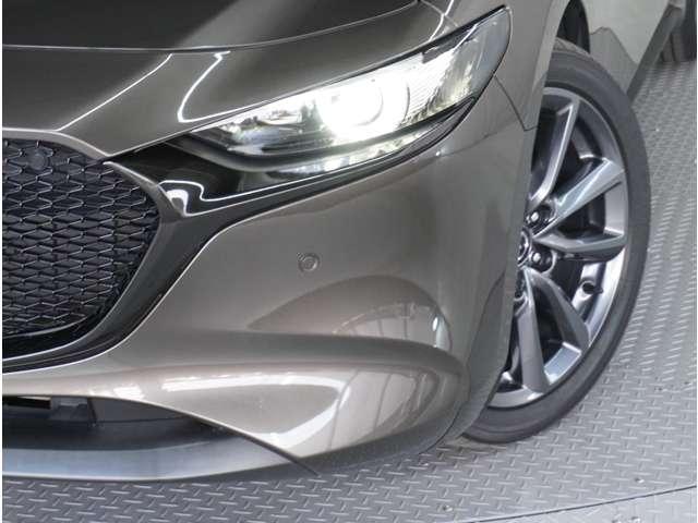 MAZDA3ファストバック 2.0 20S Lパッケージ 黒革シート 360°ビュー・モニター 追従クルコン 地デジチューナー 衝突軽減システム アイドリングストップ パーキングセンサー 黒革シート ETC車載器 バックカメラ メモリーナビ DVD再生 禁煙(18枚目)