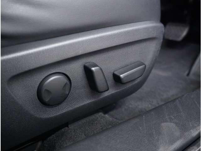 �y�p���[�V�[�g�z�X�C�b�`��ŊȒP�ɃV�[�g�̔��������\�B�d��������͂�����܂���B�����ɍœK�ȃV�[�g�|�W�V�����ɃZ�b�g���āA���K�ȃh���C�u�����y���݂��������B