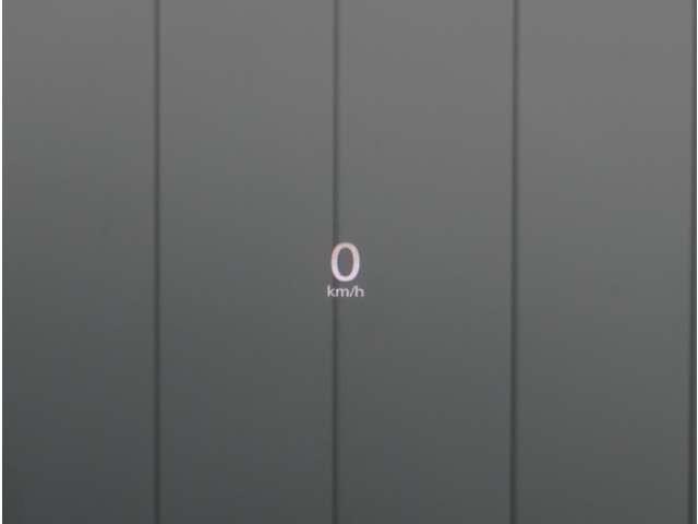 �y�A�N�e�B�u�E�h���C�r���O�E�f�B�X�v���C�z���݂̑��x�⑖�s�����f�W�^���\���ŉ^�]�ȑO���̃K���X�ɓ��e�B�^�]���A�ڐ�����炳���K�v�ȏ����m�F�ł���̂łƂ��Ă��֗��ň��S�ł��B