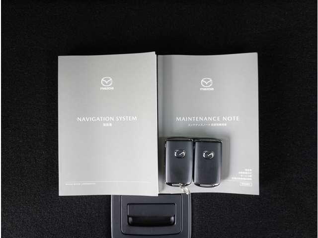 CX-80 3.3 XD Lパッケージ ディーゼルターボ 当社デモカー 黒革シート BOSE アルミホイール パノラマサンルーフ フルセグTV 電動リアゲート レザーシート 禁煙車 全周囲カメラ パワーシート スマートキー アイドリングストップ バックカメラ(8枚目)