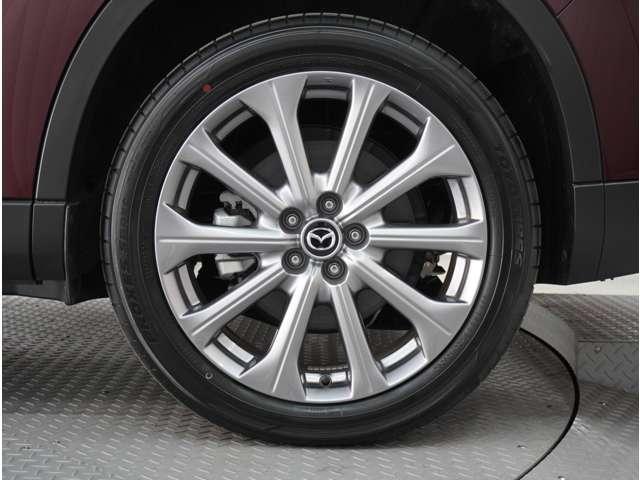 CX-80 3.3 XD Lパッケージ ディーゼルターボ 当社デモカー 黒革シート BOSE アルミホイール パノラマサンルーフ フルセグTV 電動リアゲート レザーシート 禁煙車 全周囲カメラ パワーシート スマートキー アイドリングストップ バックカメラ(11枚目)