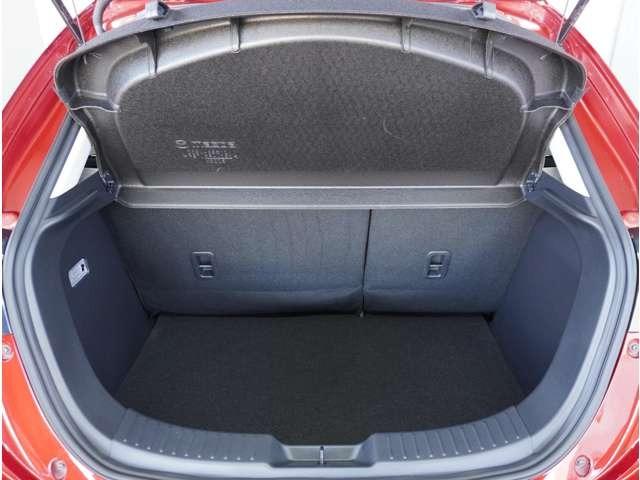 ＭＡＺＤＡ２ １．５　ＸＤ　ブラック　トーン　エディション　ディーゼルター　３６０°ビュー・モニター　純正ナビ　３６０度カメラ　禁煙車　衝突被害軽減ブレーキ（30枚目）