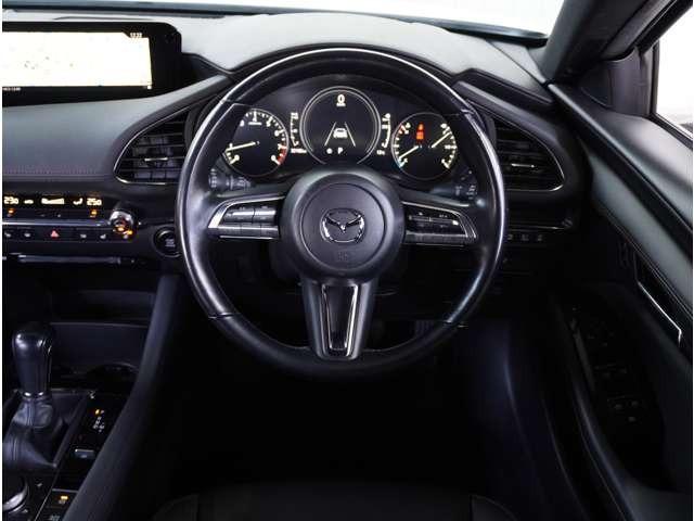 ＭＡＺＤＡ３ファストバック ２．０　２０Ｓ　プロアクティブ　ツーリング　セレクション　３６０°ビュー・モニター　純正ナビ　全周囲モニタ　レーダークルコン　ＬＥＤライト　禁煙　メモリーナビ　オートハイビーム　エアバッグ　ミュージックプレイヤー接続可　ＡＢＳ　キーフリー　ナビＴＶ　シートＨ（32枚目）
