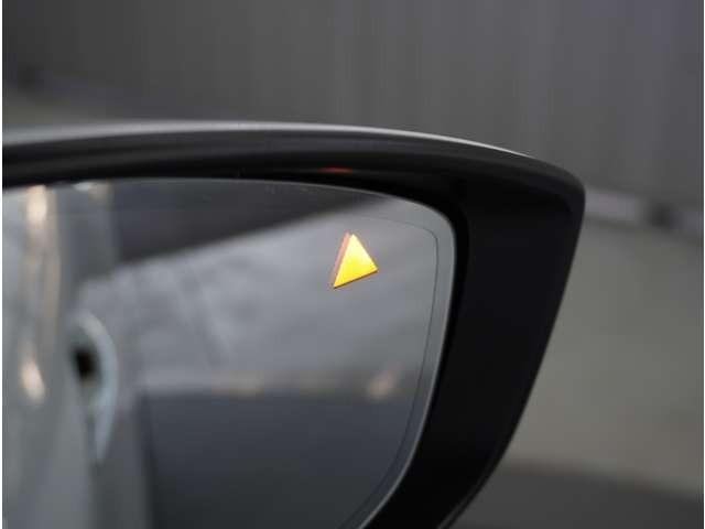 ＭＡＺＤＡ３ファストバック ２．０　２０Ｓ　プロアクティブ　ツーリング　セレクション　３６０°ビュー・モニター　純正ナビ　全周囲モニタ　レーダークルコン　ＬＥＤライト　禁煙　メモリーナビ　オートハイビーム　エアバッグ　ミュージックプレイヤー接続可　ＡＢＳ　キーフリー　ナビＴＶ　シートＨ（64枚目）