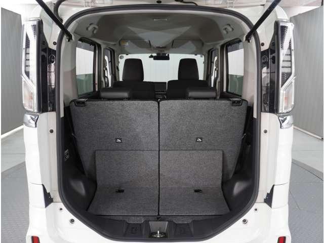 �y���Q�b�W�X�y�[�X�z�L���đ�R�̉ו���ςݍ��߂郉�Q�b�W�X�y�[�X�B���W���[��A�E�g�h�A�ɂ҂�����B