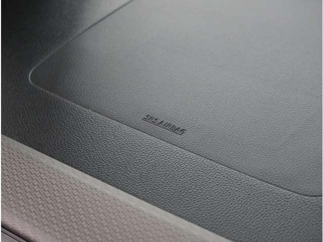 �y����ȃG�A�o�b�O�z����ȃG�A�o�b�O�̓C���X�g�������g�p�l���Ɋi�[����Ă��܂��B����Ȃɓ���҂����Ȃ��Ă��^�]�ȃG�A�o�b�O�Ɠ����ɖc��݂܂��B