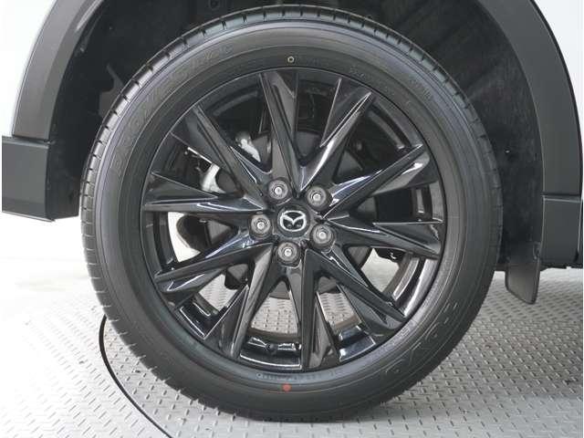 ＣＸ－５ ２．２　ＸＤ　ブラックトーンエディション　ディーゼルターボ　３６０°ビュー・モニター　障害物センサー　禁煙　ＬＥＤライト　アドバンスドキー　クリアランスソナー　運転席パワーシート　前席シートヒーター　ターボ　ＤＳＣ　ＴＶ　バックカメラ　盗難防止装置　キーフリー（11枚目）
