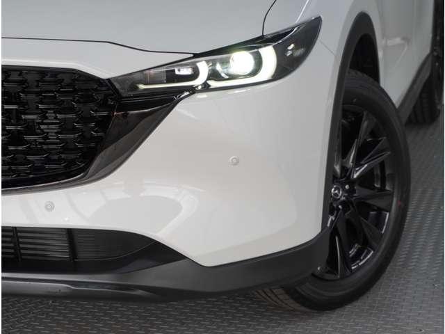 ＣＸ－５ ２．２　ＸＤ　ブラックトーンエディション　ディーゼルターボ　３６０°ビュー・モニター　障害物センサー　禁煙　ＬＥＤライト　アドバンスドキー　クリアランスソナー　運転席パワーシート　前席シートヒーター　ターボ　ＤＳＣ　ＴＶ　バックカメラ　盗難防止装置　キーフリー（18枚目）