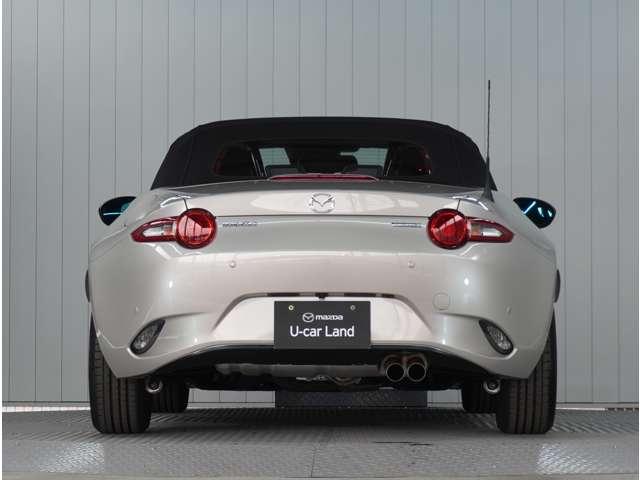 ロードスター １．５　Ｓ　スペシャルパッケージ　６速ＭＴ　バックカメラ　ＥＴＣ　障害物センサー　Ｗエアバック　アドバンスドキー　地デジ　盗難防止装置　パワステ　禁煙　横滑防止装置　運転席エアバッグ　ＴＶ　ＬＥＤランプ　ＤＶＤ再生　ＡＢＳ　キーフリー（14枚目）