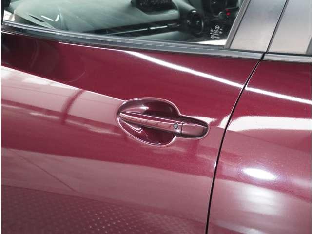 デミオ １．３　１３Ｓ　ツーリング　Ｌパッケージ　３６０°ビュー・モニター　純正ナビ　ナビ＆ＴＶ　キーレス　ＬＥＤヘット　アルミホイール　ＡＵＸ　禁煙　バックカメラ　ＤＶＤ再生　Ａストップ　スマートキー　フルオートエアコン　シートヒーター　地デジＴＶ（17枚目）