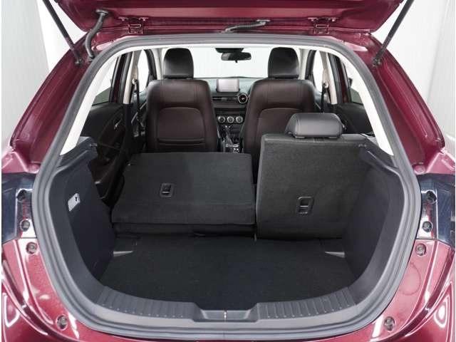 デミオ １．３　１３Ｓ　ツーリング　Ｌパッケージ　３６０°ビュー・モニター　純正ナビ　ナビ＆ＴＶ　キーレス　ＬＥＤヘット　アルミホイール　ＡＵＸ　禁煙　バックカメラ　ＤＶＤ再生　Ａストップ　スマートキー　フルオートエアコン　シートヒーター　地デジＴＶ（29枚目）